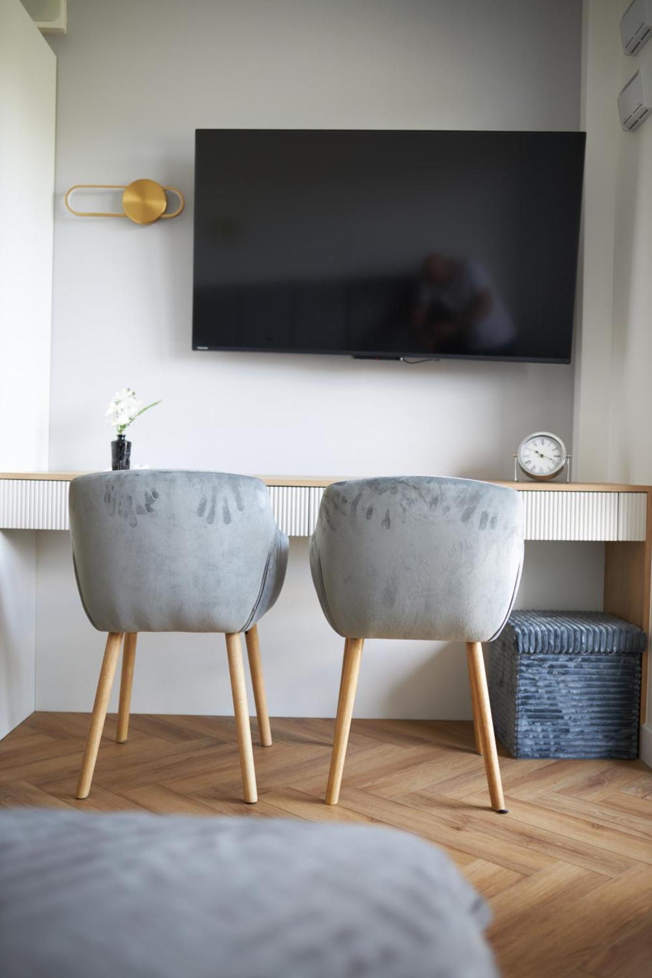 Gold Apartments Pileckiego Варшава Екстериор снимка