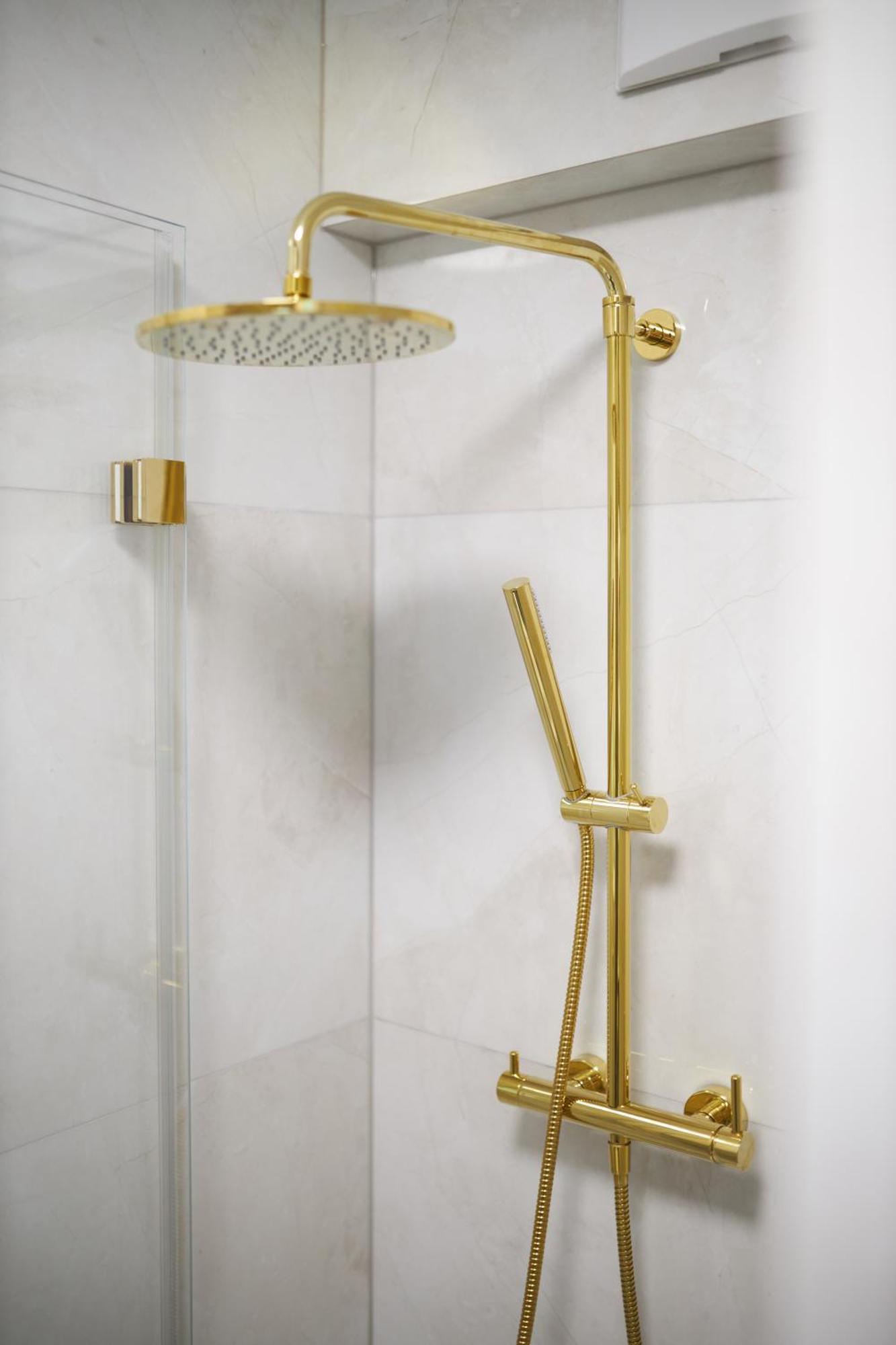 Gold Apartments Pileckiego Варшава Екстериор снимка